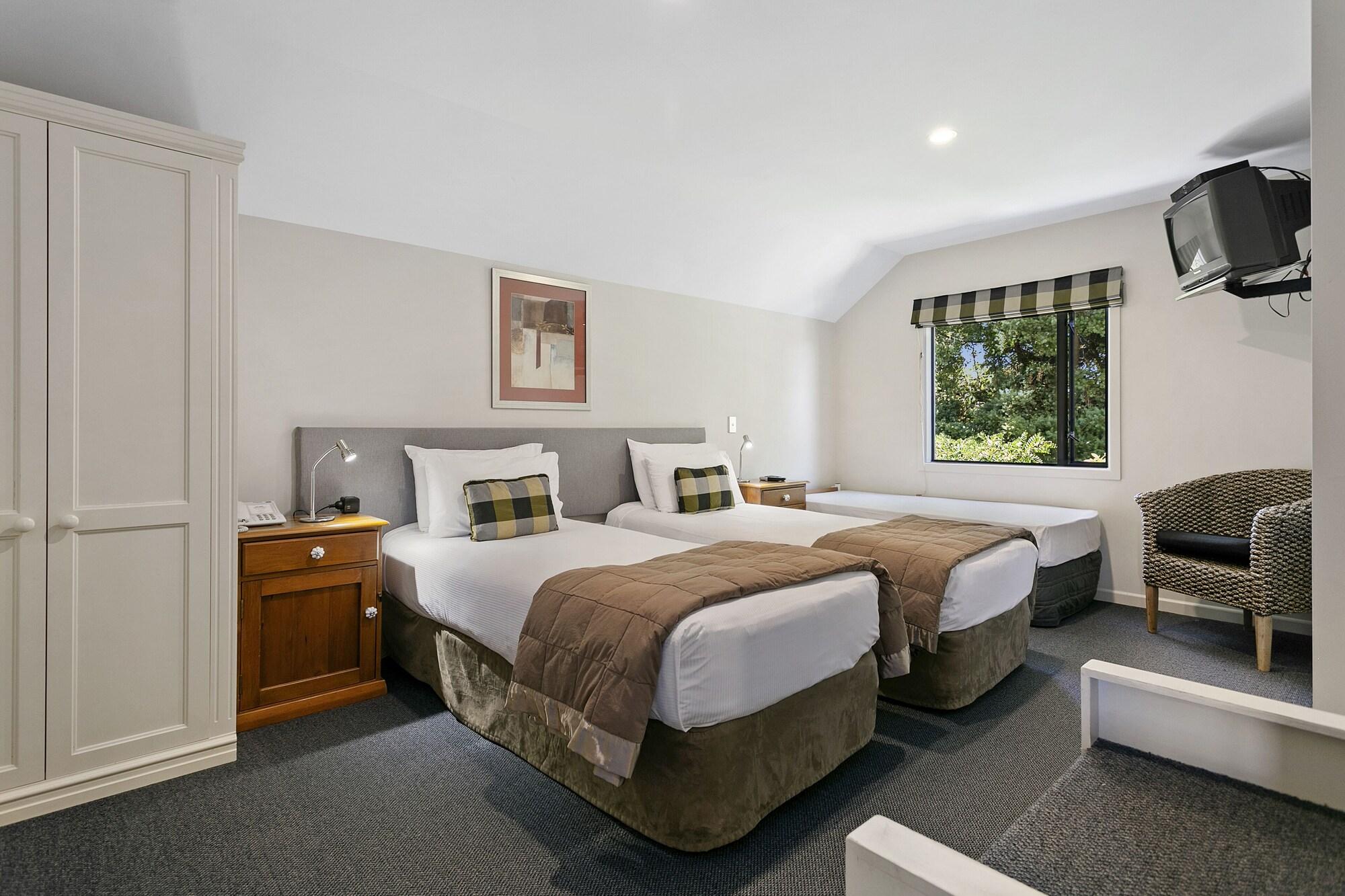 Baycrest Thermal Lodge Taupo Exterior photo