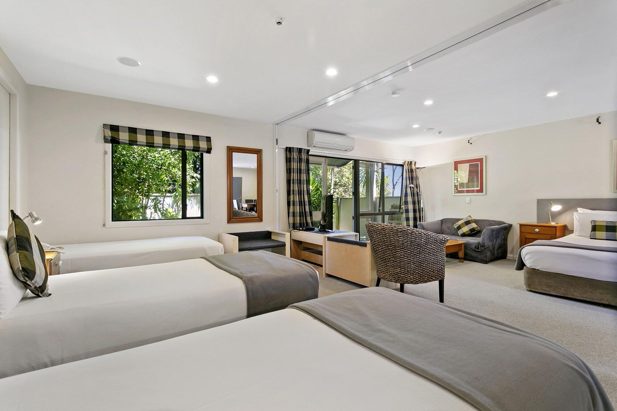 Baycrest Thermal Lodge Taupo Exterior photo